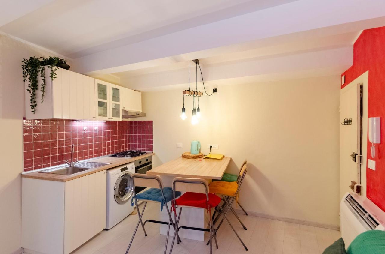 ジェノヴァJoivy Cosy Flat In The Centreアパートメント エクステリア 写真