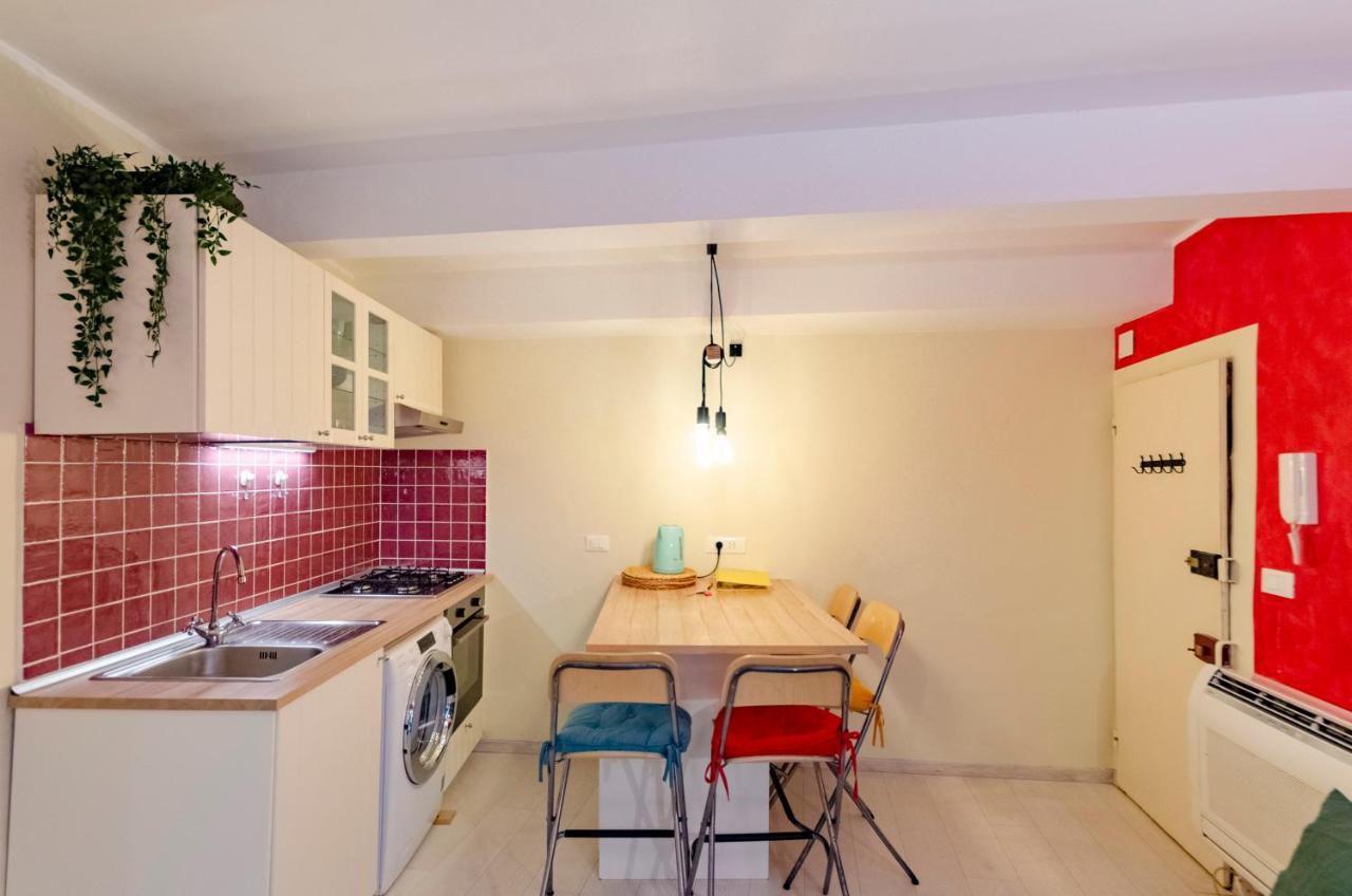 ジェノヴァJoivy Cosy Flat In The Centreアパートメント エクステリア 写真